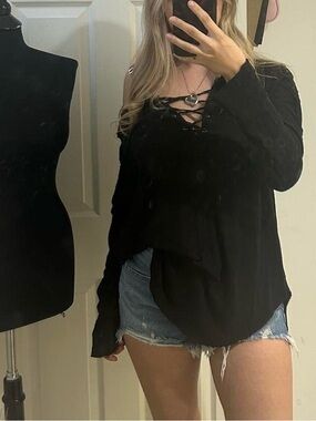 Women's Black Lace-Up Long Sleeve Top